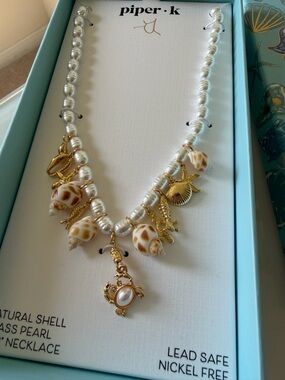 Viral Piper K Gold & White Shell Pearl Beach Charm Necklace